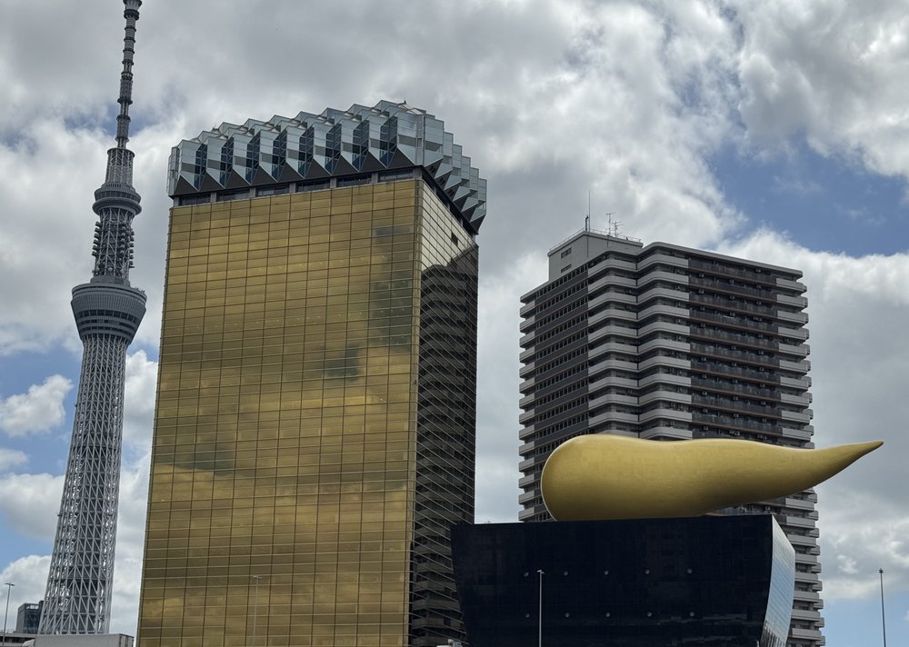 The Asahi Beer buildings with the Skytree behind.